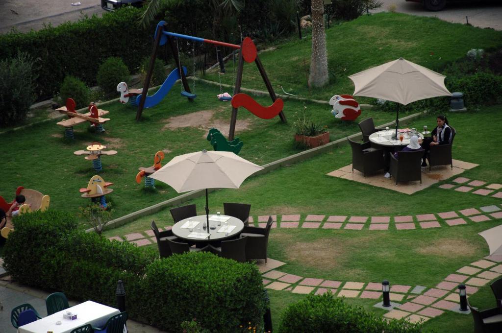 New Park Hotel Кувейт Экстерьер фото