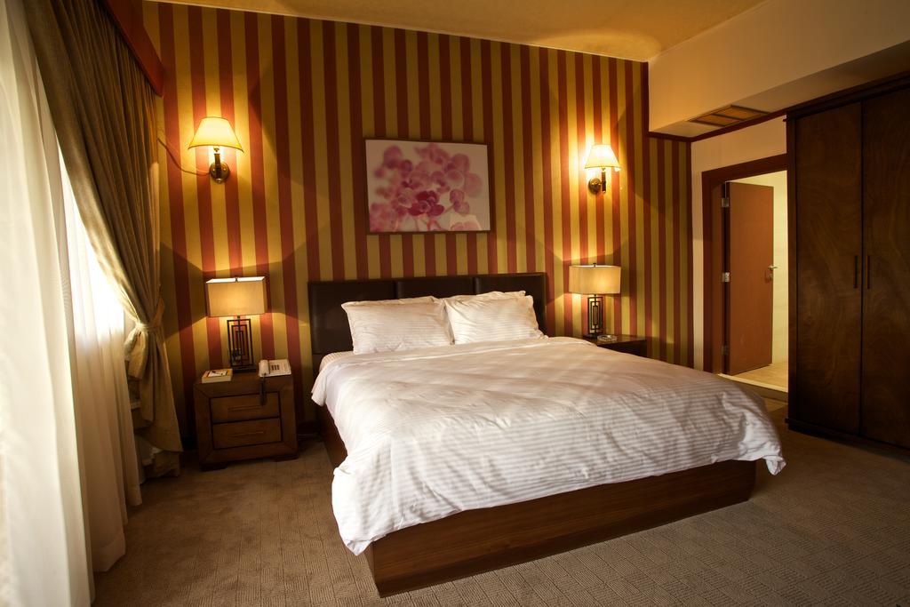 New Park Hotel Кувейт Экстерьер фото