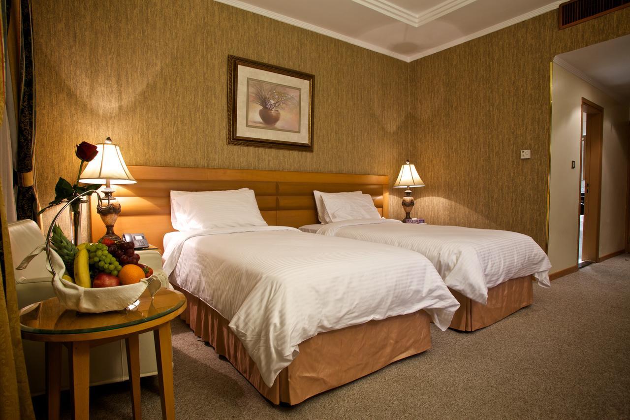 New Park Hotel Кувейт Экстерьер фото
