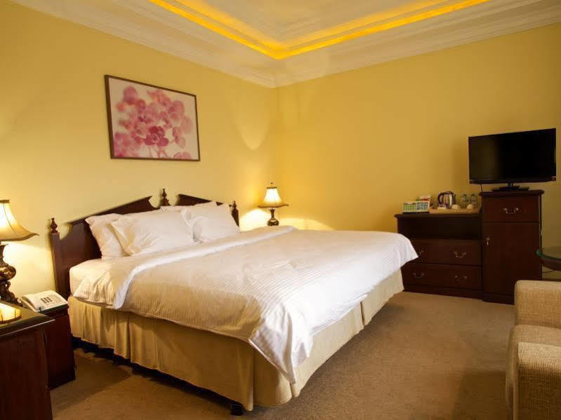 New Park Hotel Кувейт Экстерьер фото