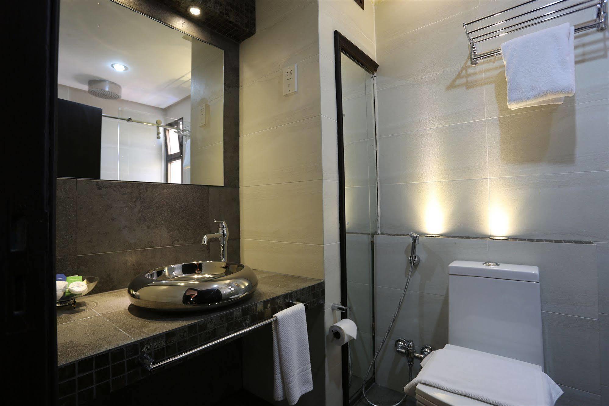 New Park Hotel Кувейт Экстерьер фото